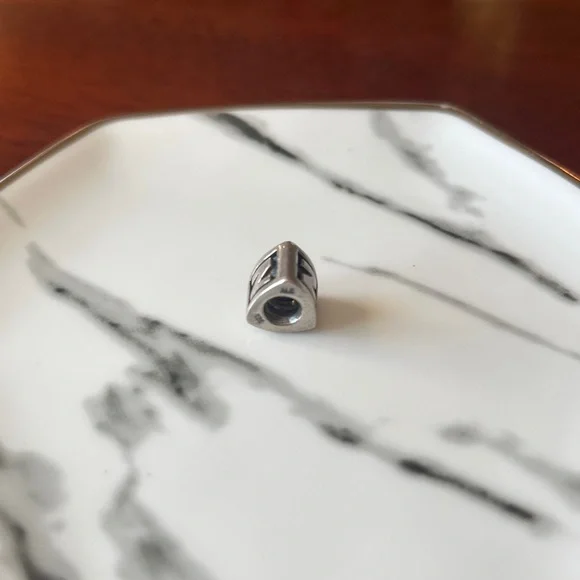 Pandora N Charm - Picture 5 of 5